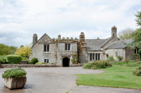 South Wing apartment of Hareston Manor